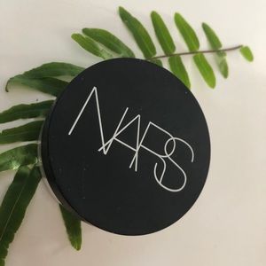 NARS LIGHT REFLECTING LOOSE SETTING POWDER